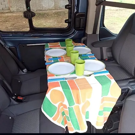 Kemp Ford Transit Custom Camper
